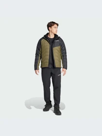 Куртки и дубленки Adidas модель IM8205 Фото
