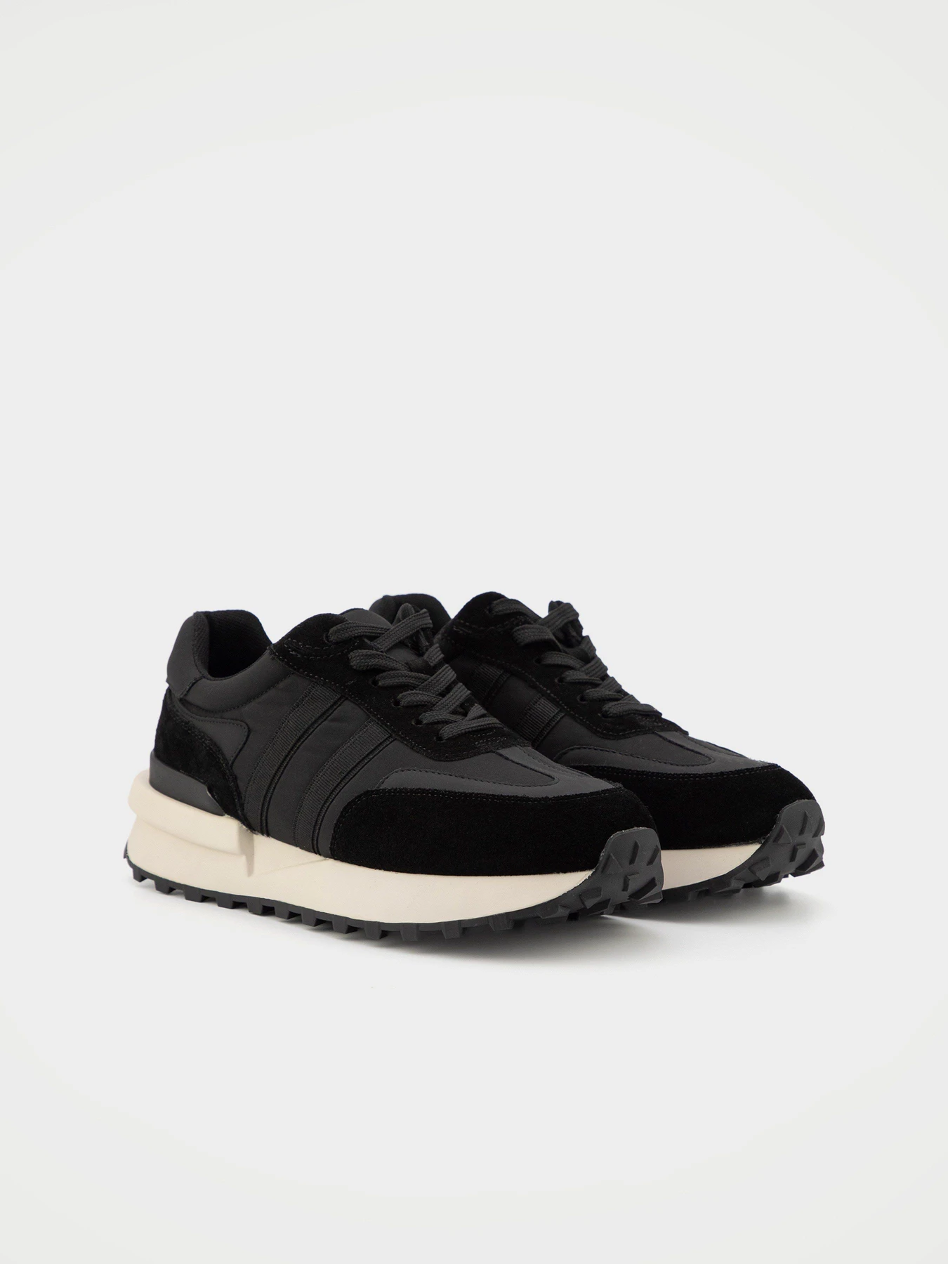 Кроссовки URBAN TRACE модель UT18547-WT Кроссовки URBAN TRACE модель UT18547-WT Фото