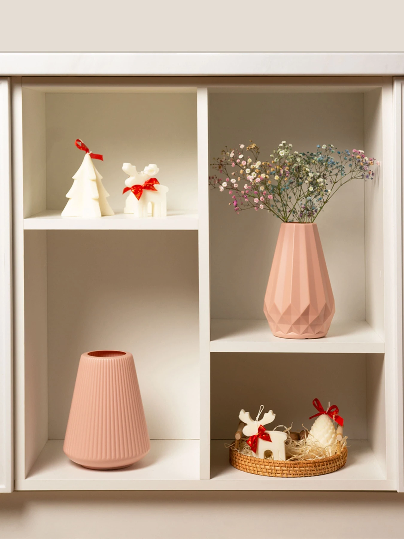 Ваза для цветов пластиковая розовая MBM HOME модель DH-FLOWERS-04 PINK Ваза для цветов пластиковая розовая MBM HOME модель DH-FLOWERS-04 PINK Фото