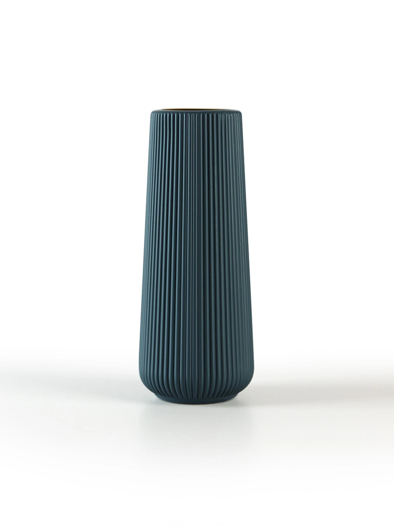 Ваза для цветов пластиковая синяя MBM HOME модель DH-FLOWERS-05 DARK BLUE Ваза для цветов пластиковая синяя MBM HOME модель DH-FLOWERS-05 DARK BLUE Фото