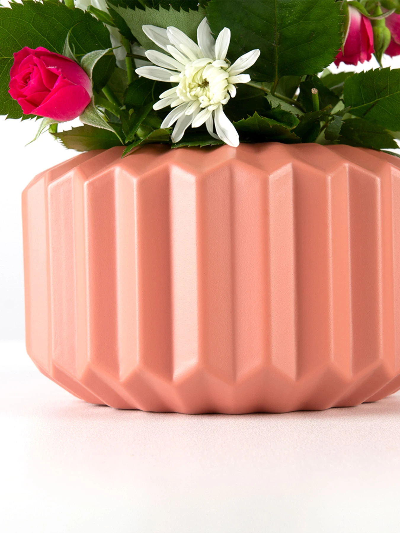 Ваза для цветов пластиковая коралловая MBM HOME модель DH-FLOWERS-08 CORAL Фото
