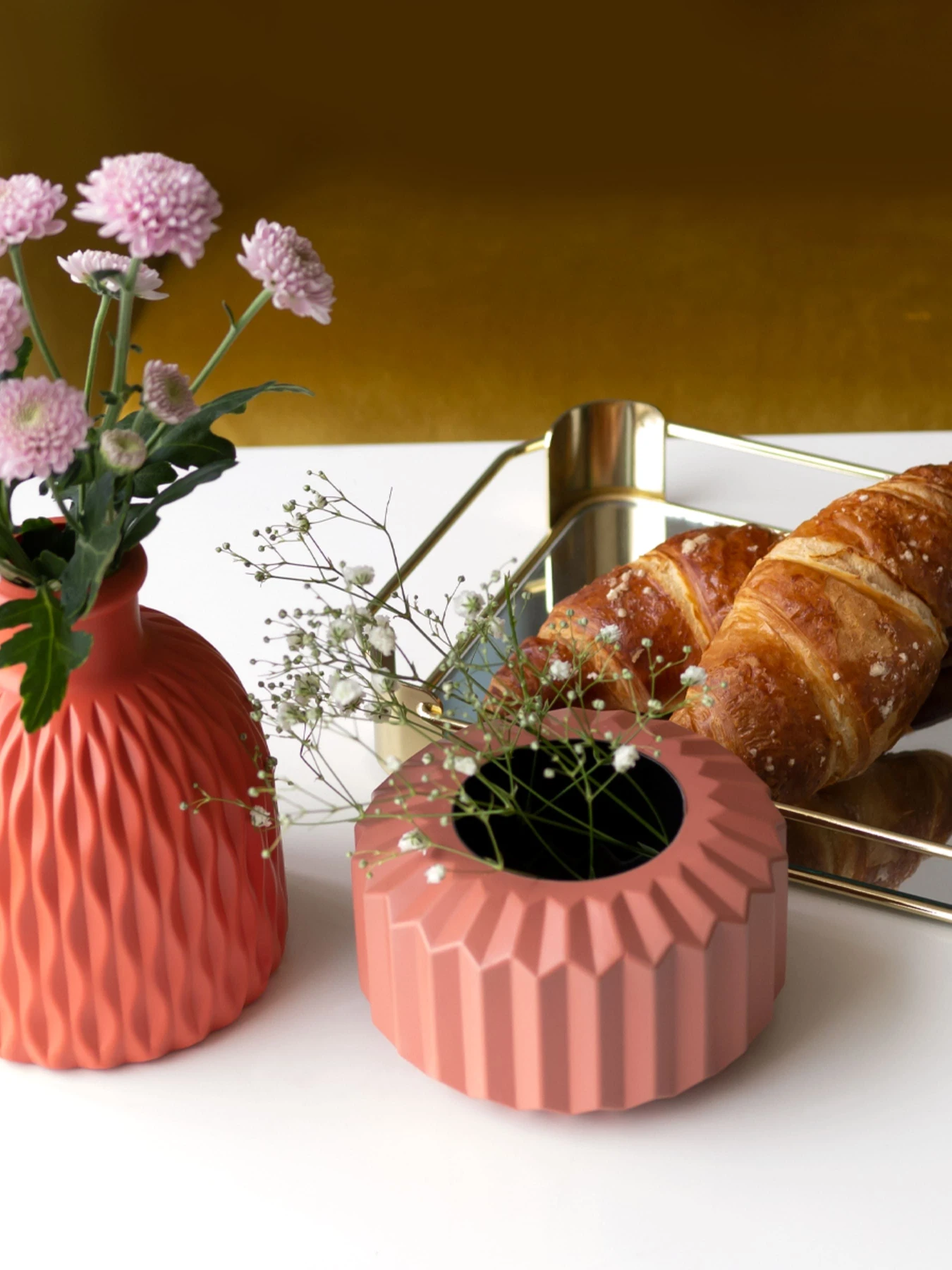 Ваза для цветов пластиковая коралловая MBM HOME модель DH-FLOWERS-08 CORAL Фото