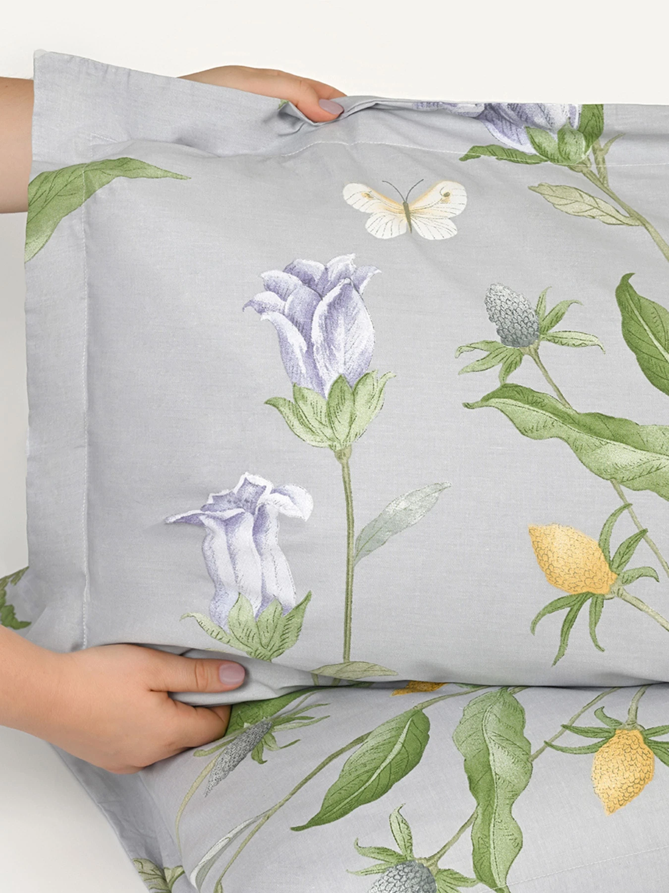 Наволочка "Пісня квітів" з натурального сатину MBM HOME модель BL-P-05 GRAY/PRINT Фото