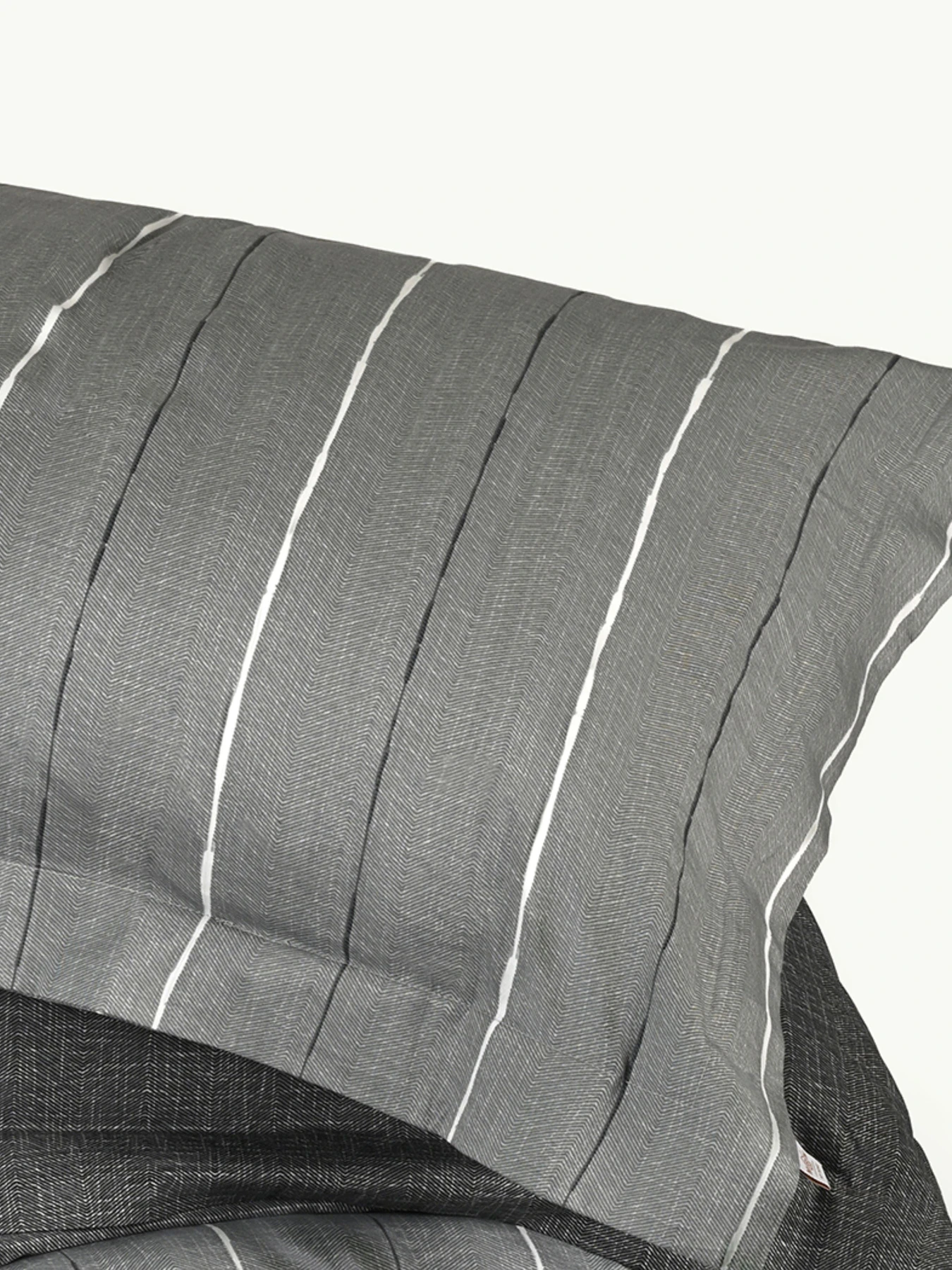 Наволочка "Сутінки" у смужку з натурального сатину MBM HOME модель BL-P-06 GRAY/PRINT Фото