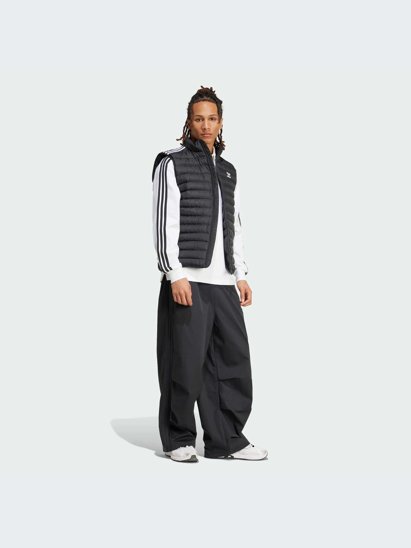 Куртки и дубленки Adidas модель IW3448 Фото