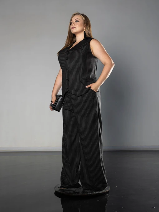 Брюки Jadone Fashion модель ernest_chornyy Фото