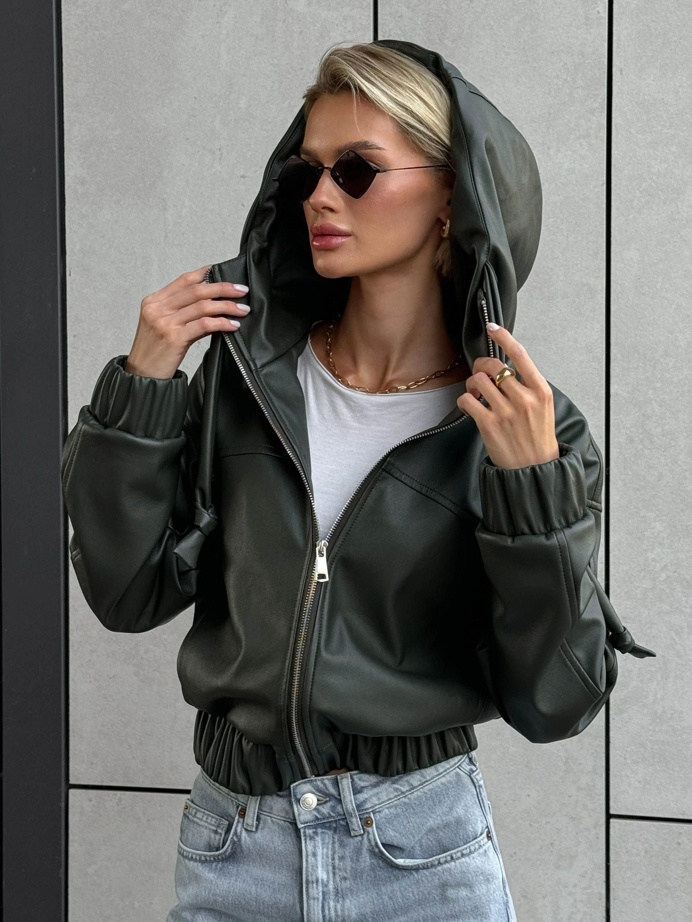 Куртки и дубленки Jadone Fashion модель Tvist_zel Куртки и дубленки Jadone Fashion модель Tvist_zel Фото