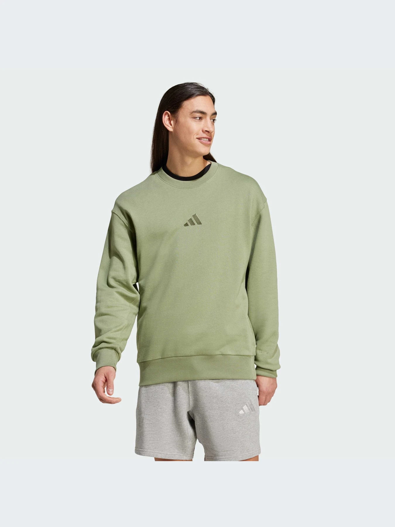 Худи и свитшоты Adidas модель IY6547 Худи и свитшоты Adidas модель IY6547 Фото