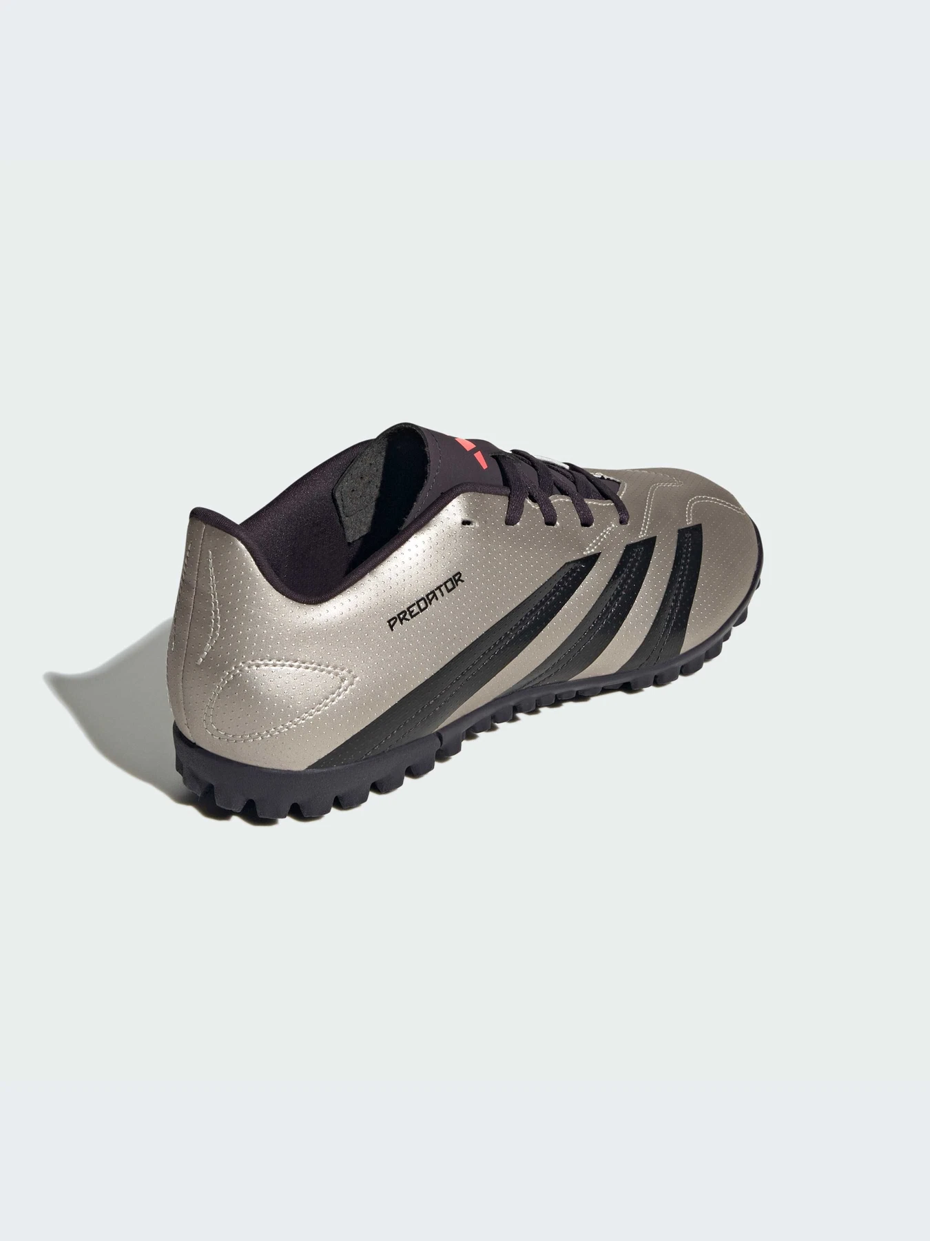 Кроссовки Adidas Predator модель IF6398 Кроссовки Adidas Predator модель IF6398 Фото