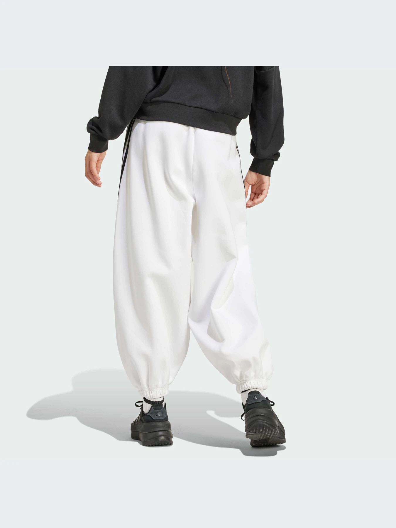 Брюки Adidas 3 Stripes модель JJ1665 Брюки Adidas 3 Stripes модель JJ1665 Фото
