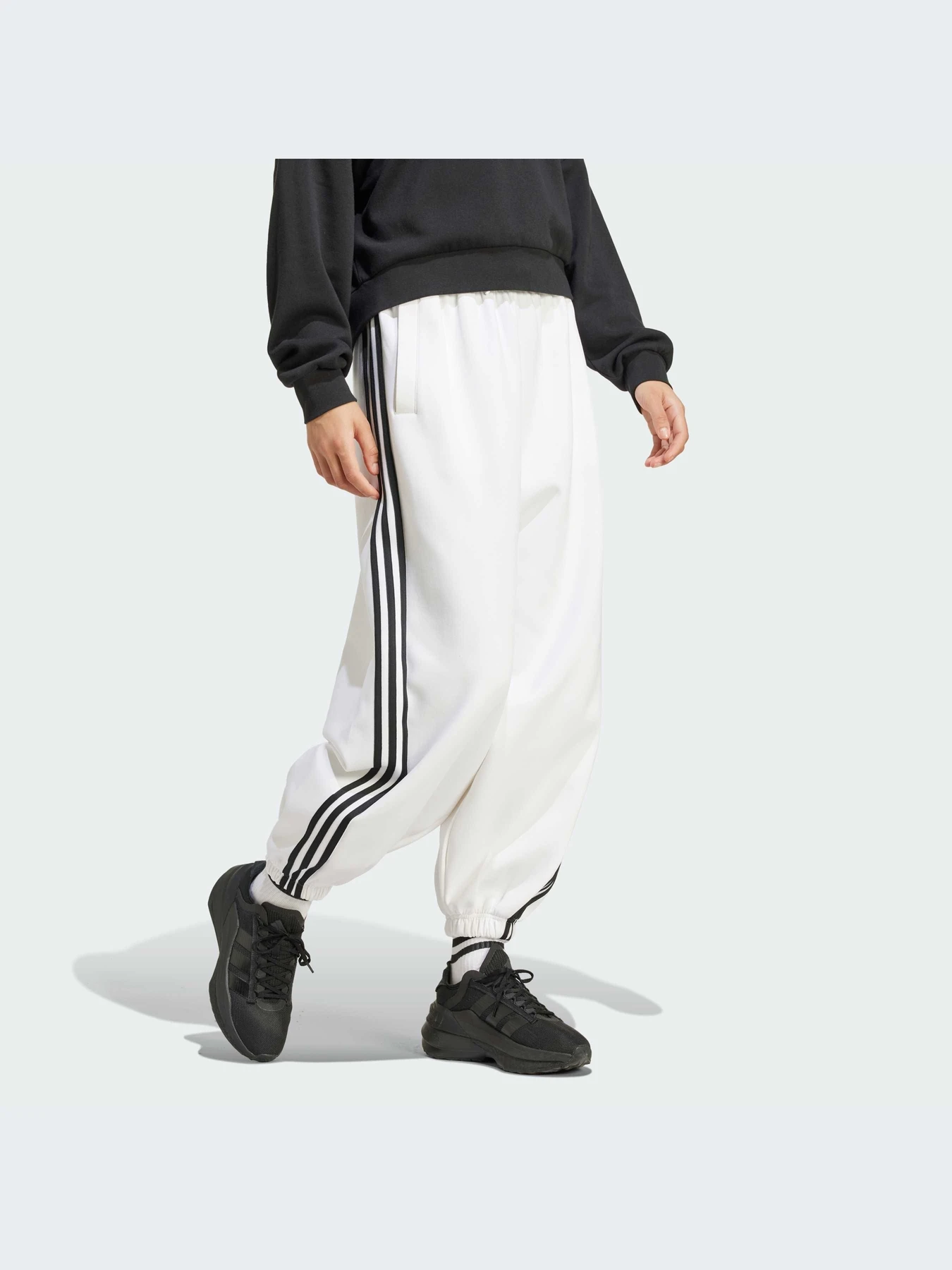 Брюки Adidas 3 Stripes модель JJ1665 Брюки Adidas 3 Stripes модель JJ1665 Фото
