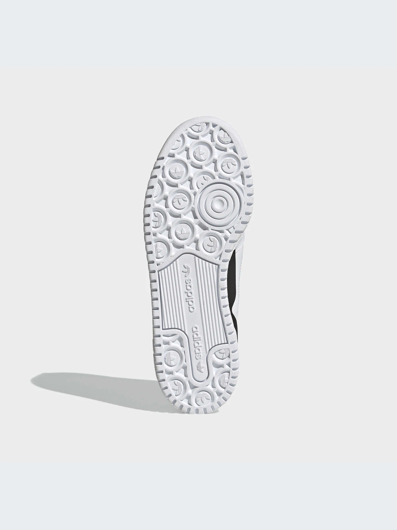 Кроссовки Adidas Forum модель GY5921 Кроссовки Adidas Forum модель GY5921 Фото