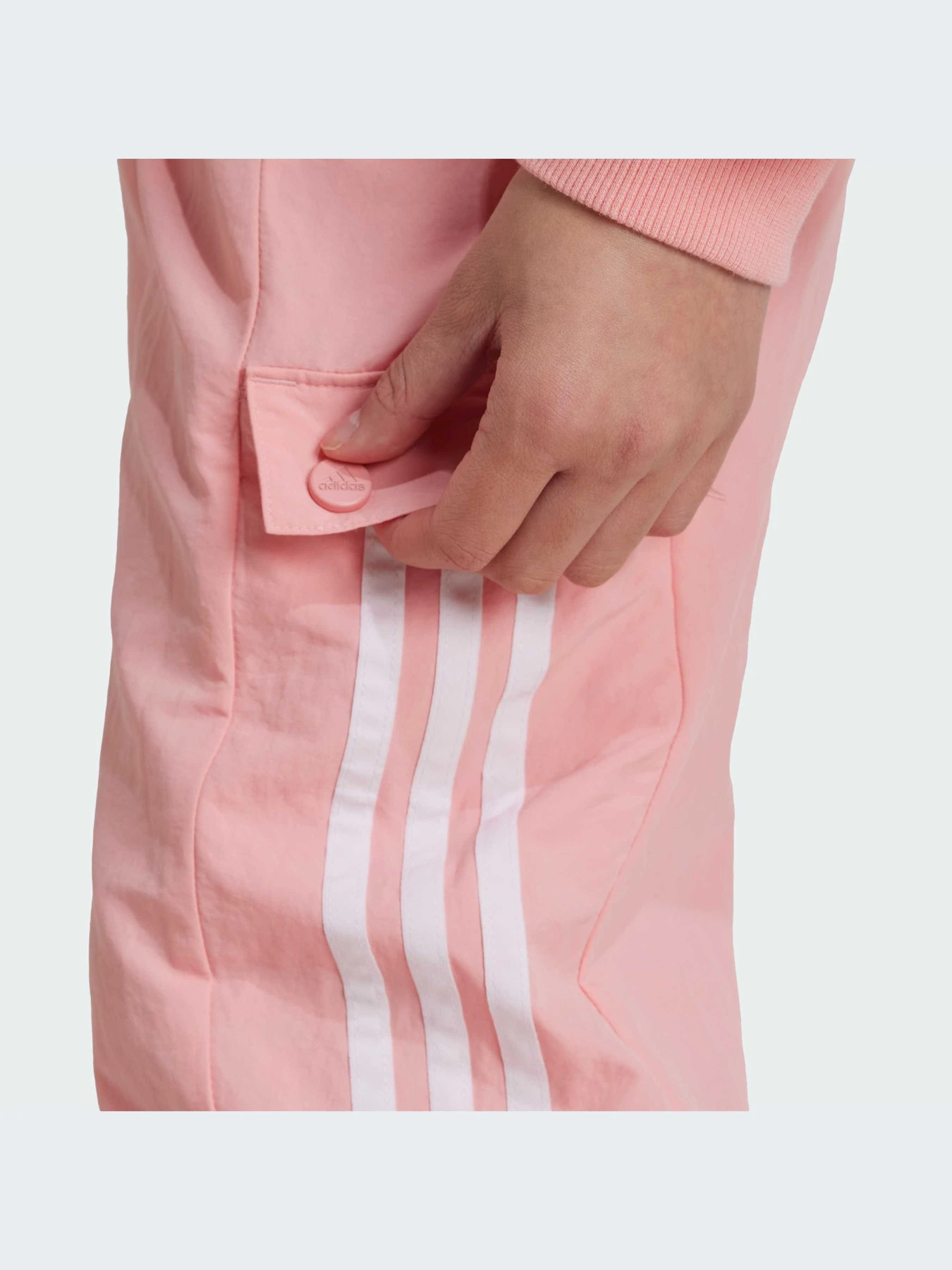 Брюки Adidas модель IV7047 Брюки Adidas модель IV7047 Фото