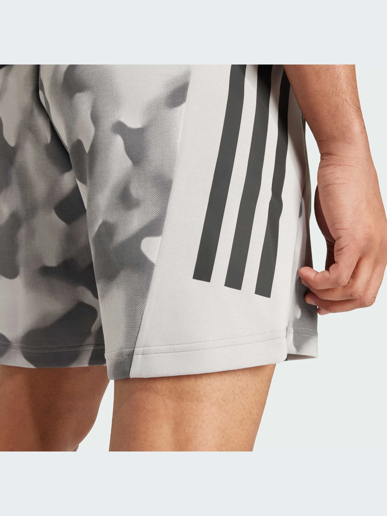 Шорты Adidas 3 Stripes модель IW6081 Шорты Adidas 3 Stripes модель IW6081 Фото