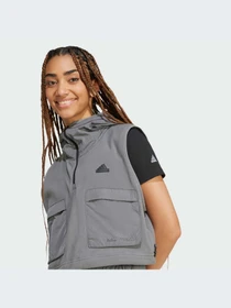 Куртки та дублянки Adidas модель IW5225 Фото