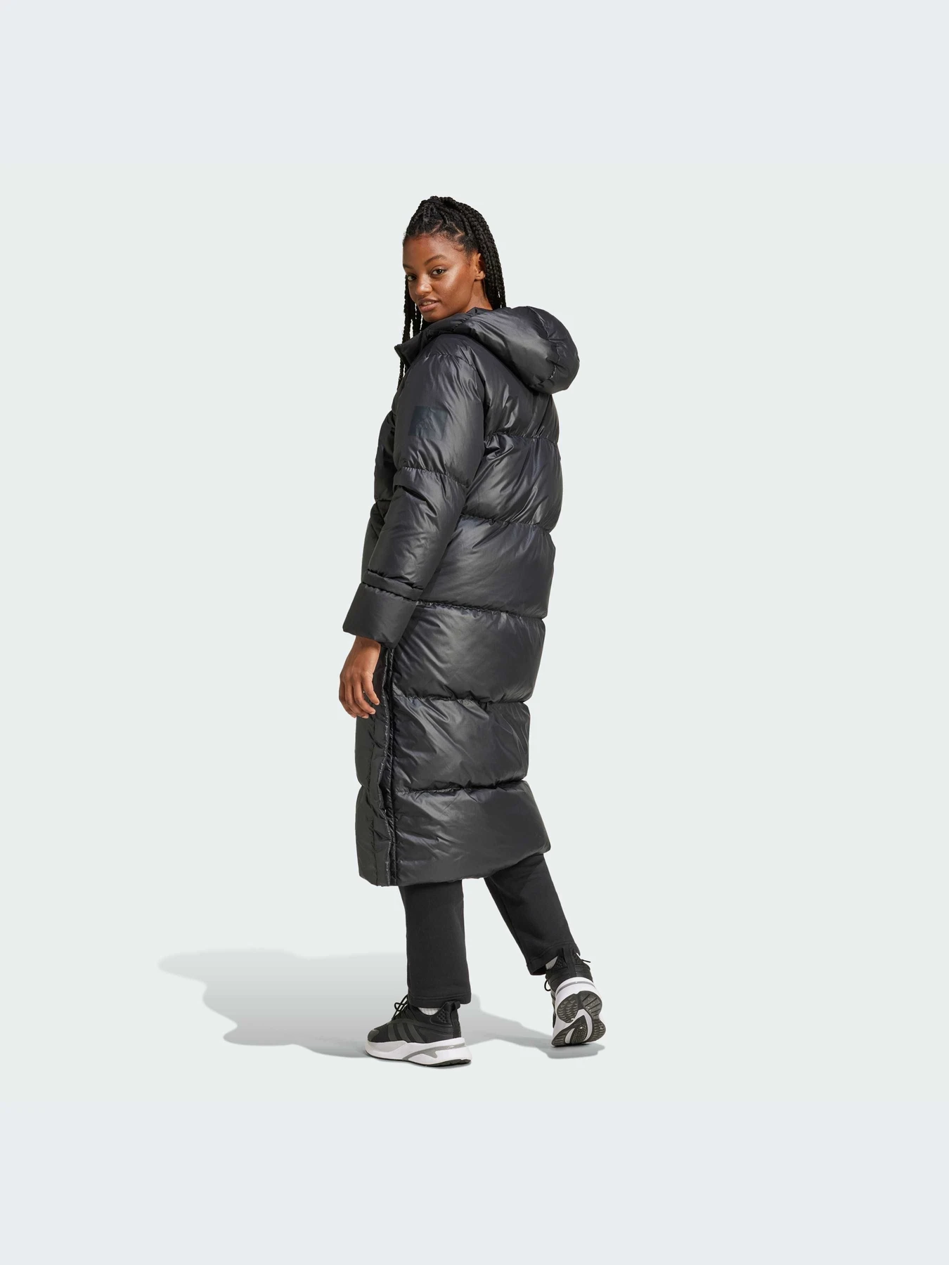 Куртки и дубленки Adidas модель IV9770 Куртки и дубленки Adidas модель IV9770 Фото
