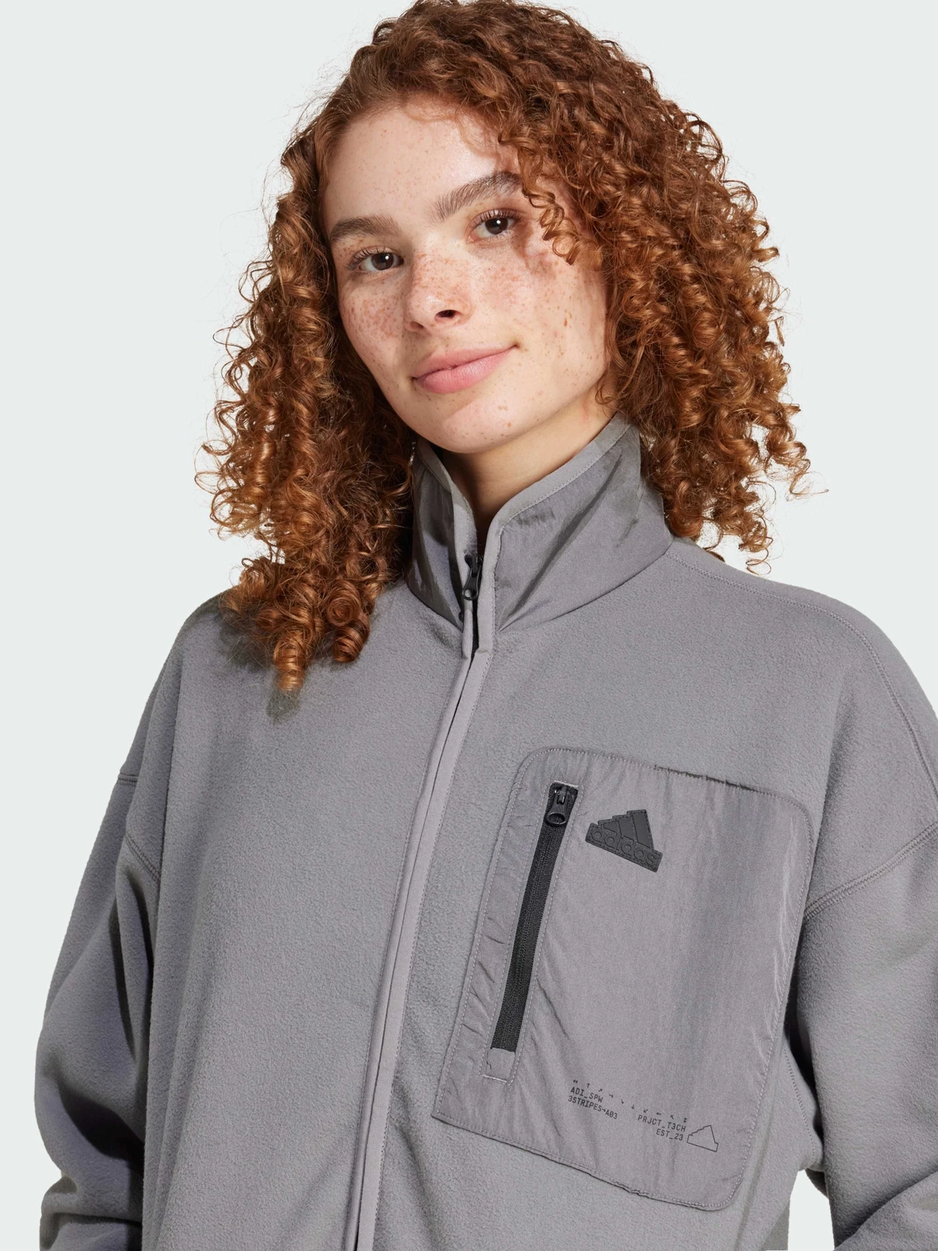 Худи и свитшоты Adidas модель IW5206 Худи и свитшоты Adidas модель IW5206 Фото