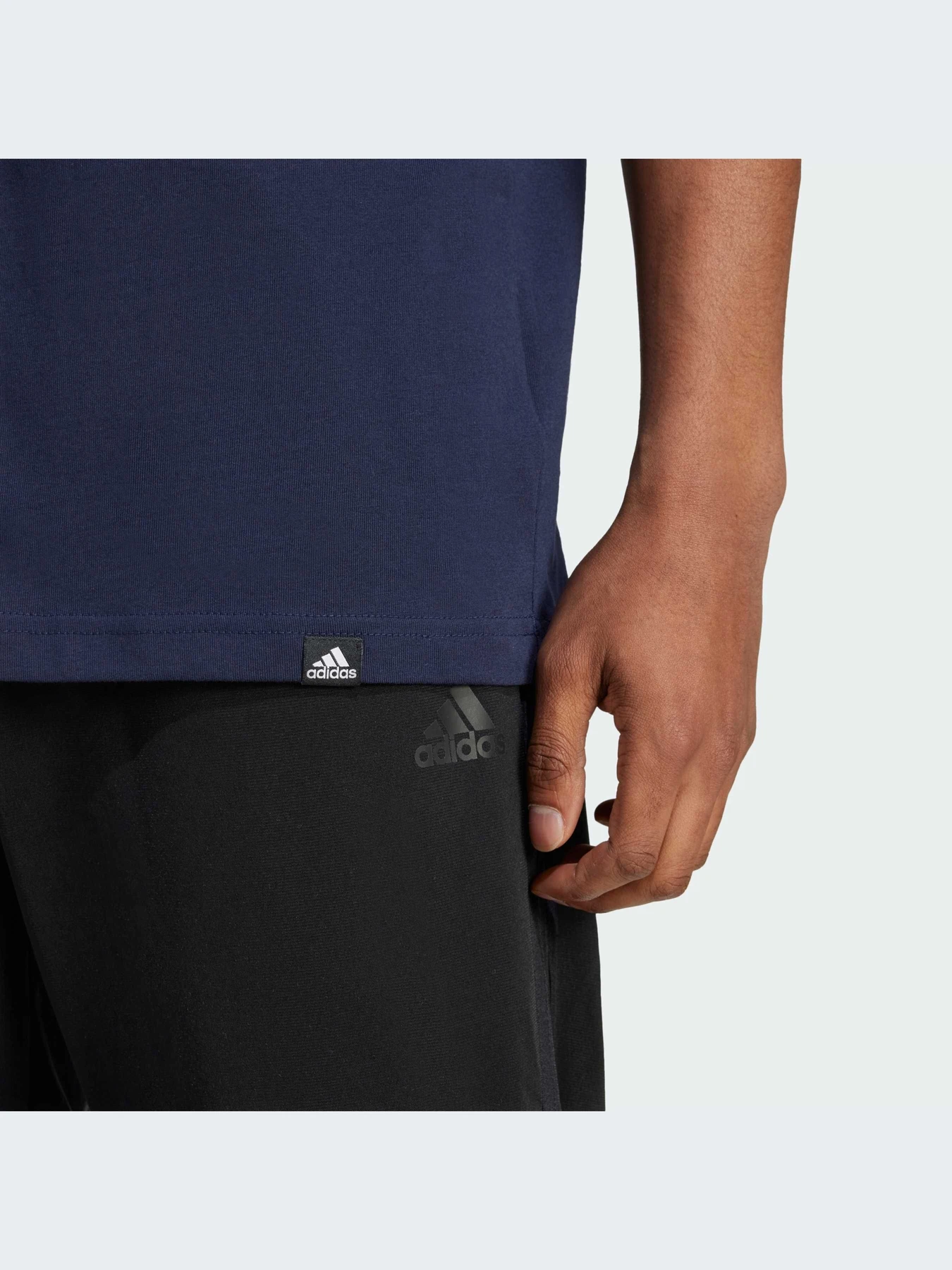 Футболки і поло Adidas модель IW2742 Фото