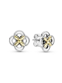 Серьги-гвоздики PANDORA Moments модель 299349C00 Фото