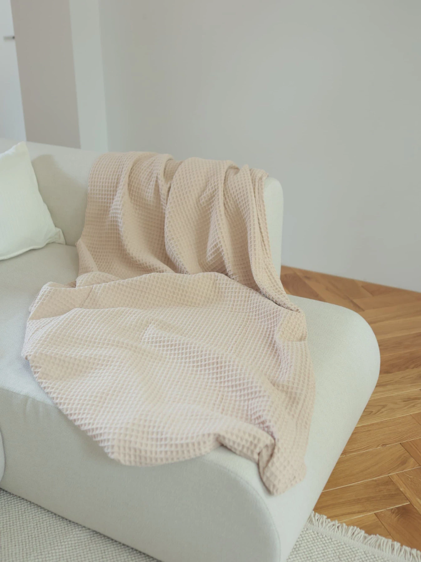 Хлопковое одеяло Точка цвет Бежевый BedclozZzes модель 13900 Хлопковое одеяло Точка цвет Бежевый BedclozZzes модель 13900 Фото