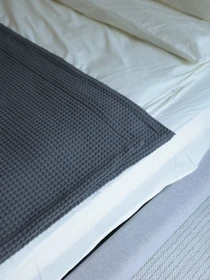 Хлопковое одеяло Точка цвет Серый BedclozZzes модель 13904 Фото