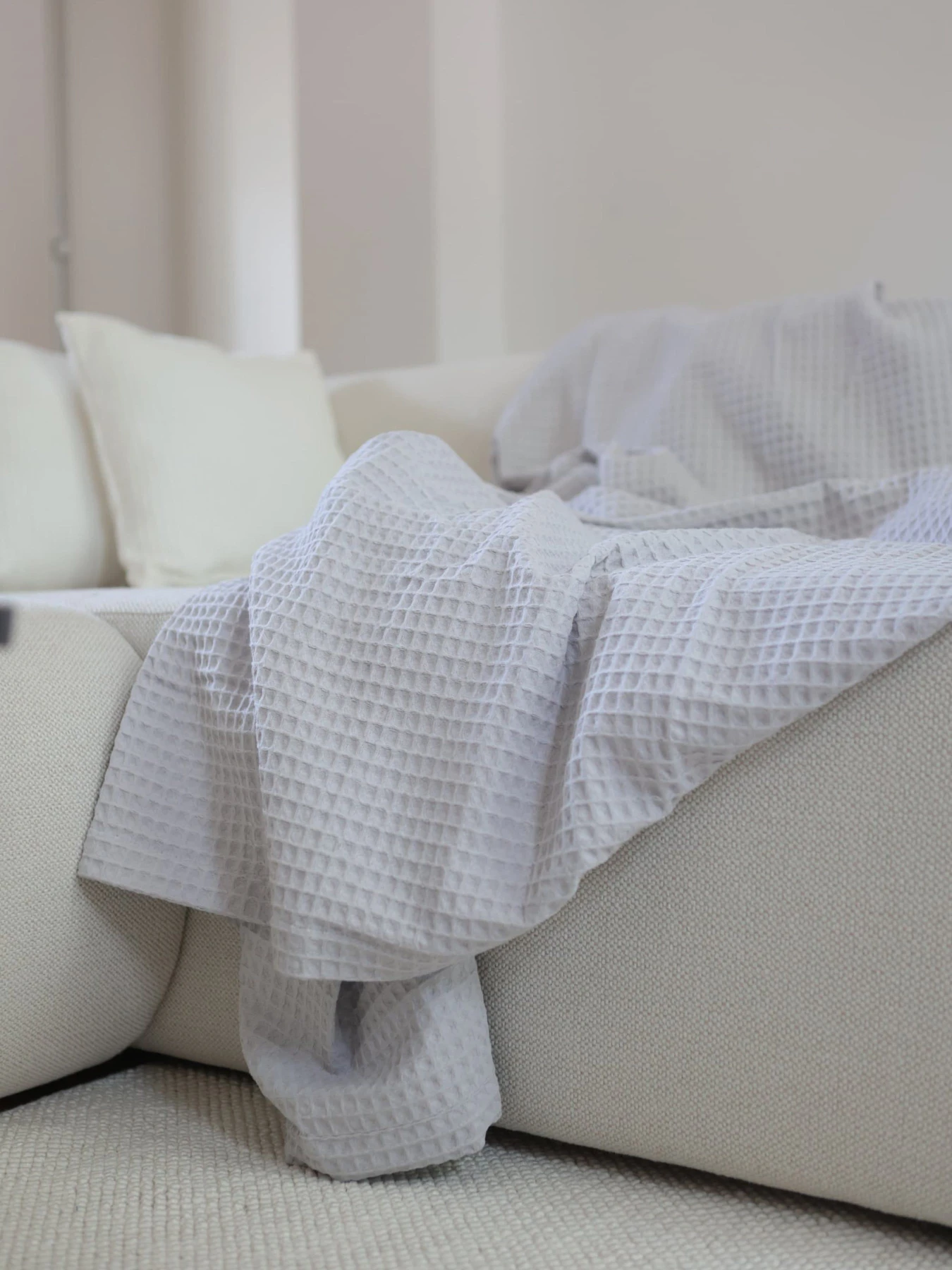 Бавовняне покривало плед Точка колір Світло-сірий BedclozZzes модель 13904-1 Бавовняне покривало плед Точка колір Світло-сірий BedclozZzes модель 13904-1 Фото