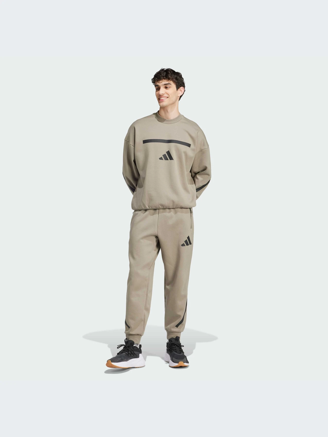 Худи и свитшоты Adidas ZNE модель JE3076 Худи и свитшоты Adidas ZNE модель JE3076 Фото