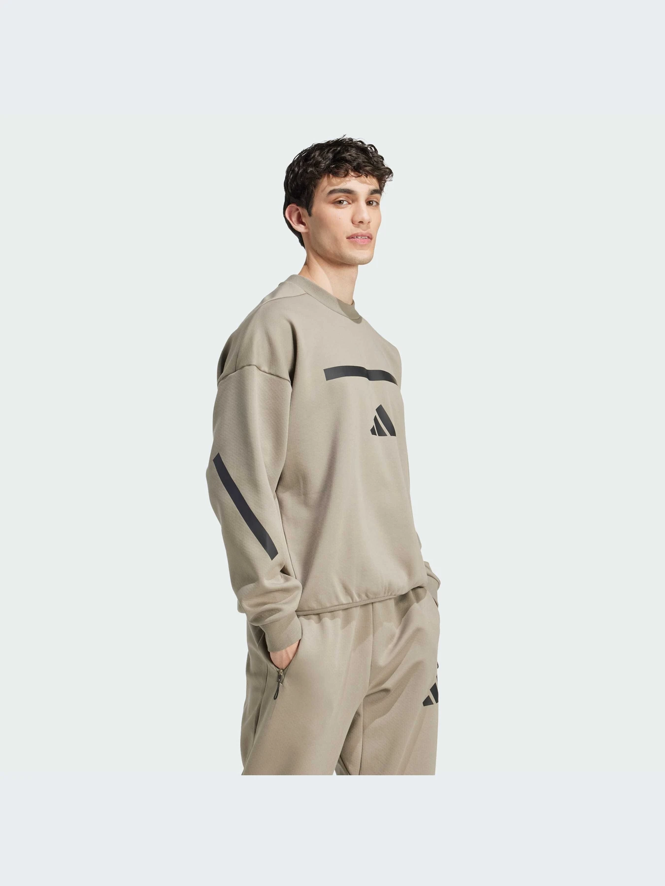 Худи и свитшоты Adidas ZNE модель JE3076 Худи и свитшоты Adidas ZNE модель JE3076 Фото