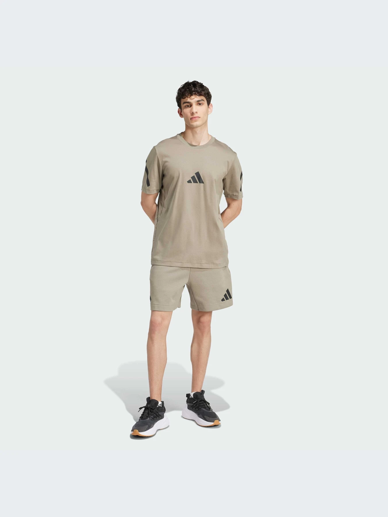 Шорты Adidas ZNE модель JE3077 Шорты Adidas ZNE модель JE3077 Фото