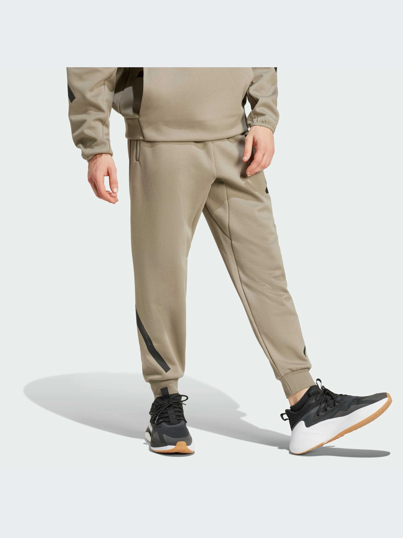 Штани Adidas ZNE модель JE3072 Фото