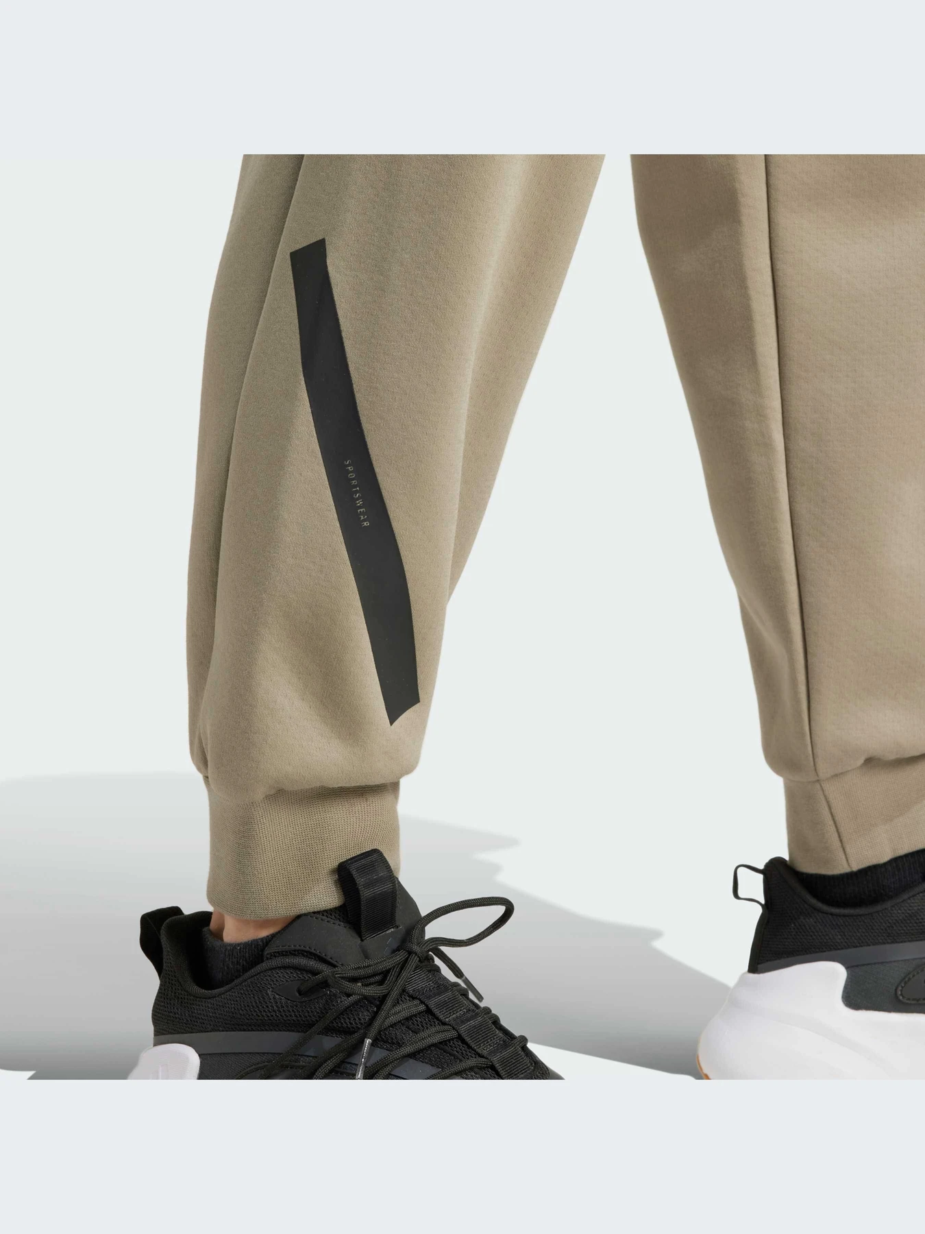 Штани Adidas ZNE модель JE3072 Фото