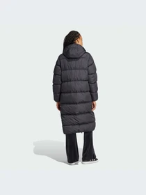 Куртки та дублянки Adidas модель IW8371 Фото