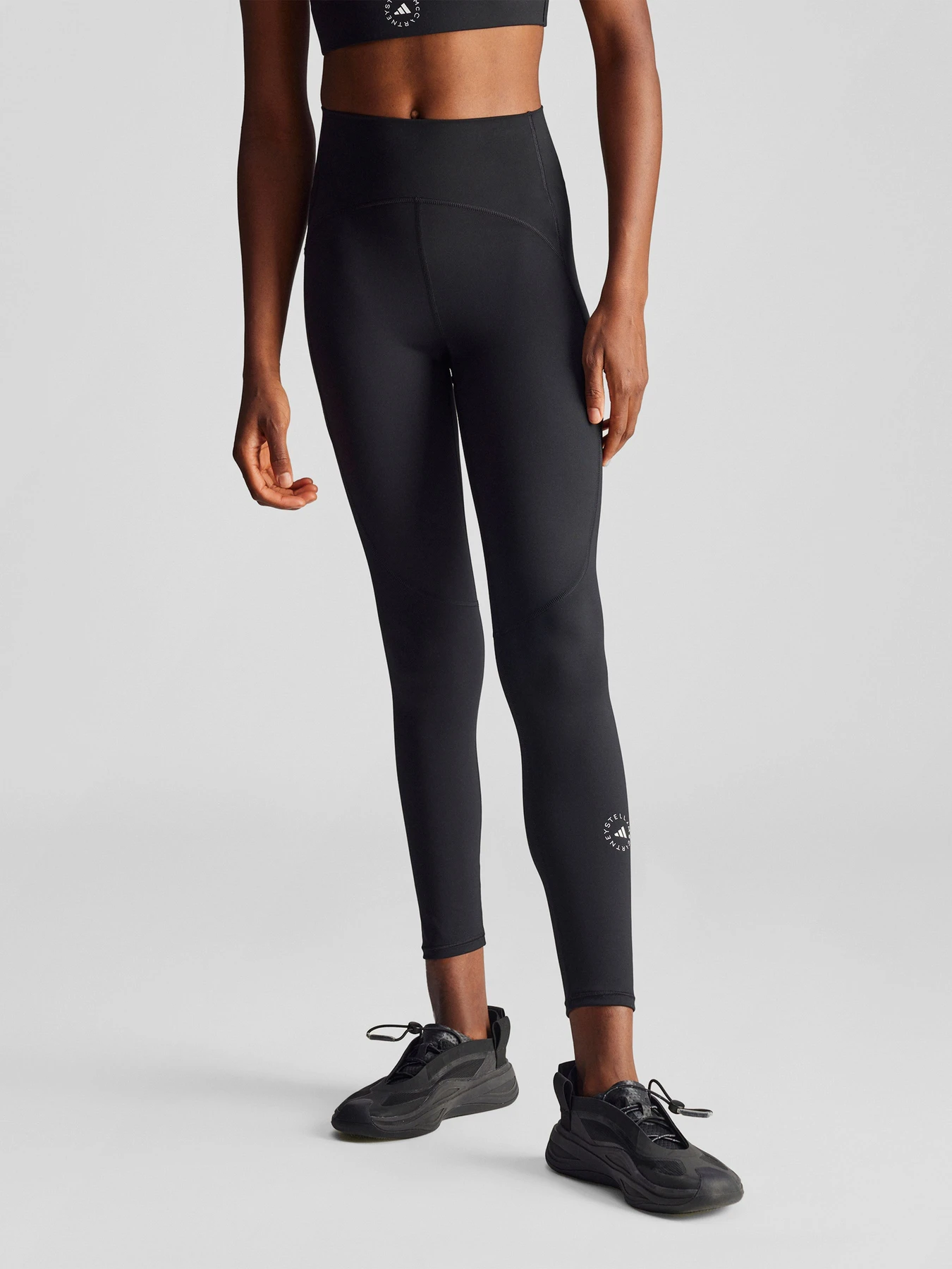 Штани Adidas модель IW6376 Штани Adidas модель IW6376 Фото
