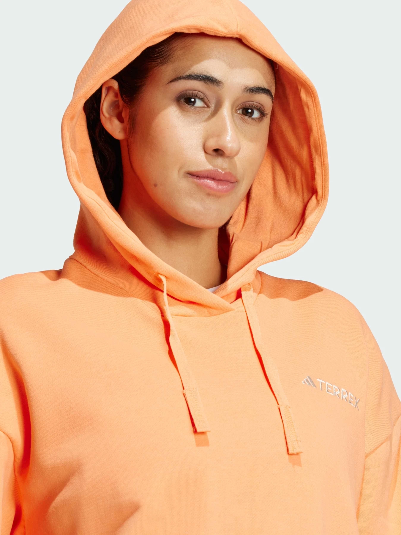 Худи и свитшоты Adidas модель IS7227 Фото