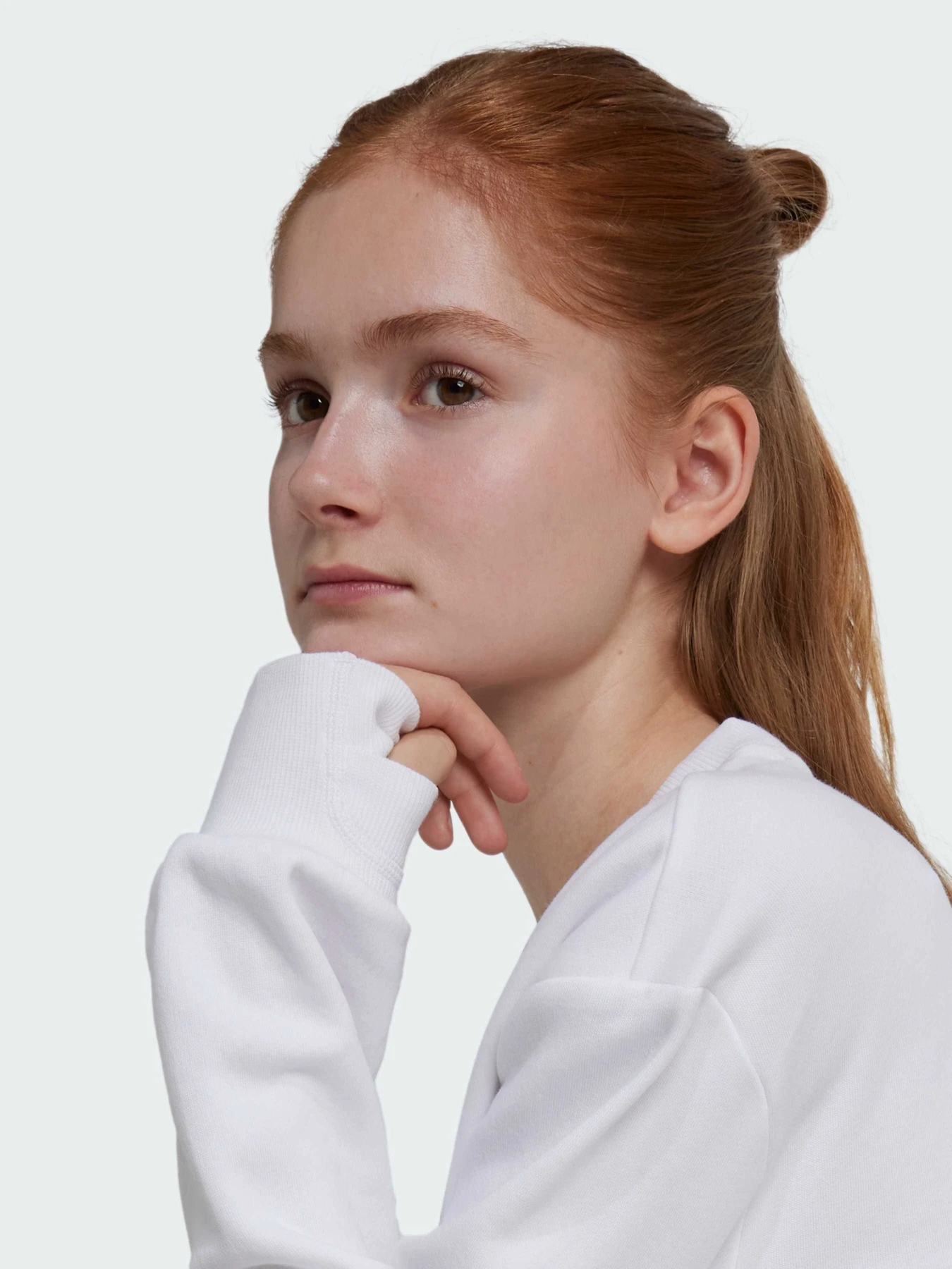 Худи и свитшоты Adidas модель IX9330 Фото