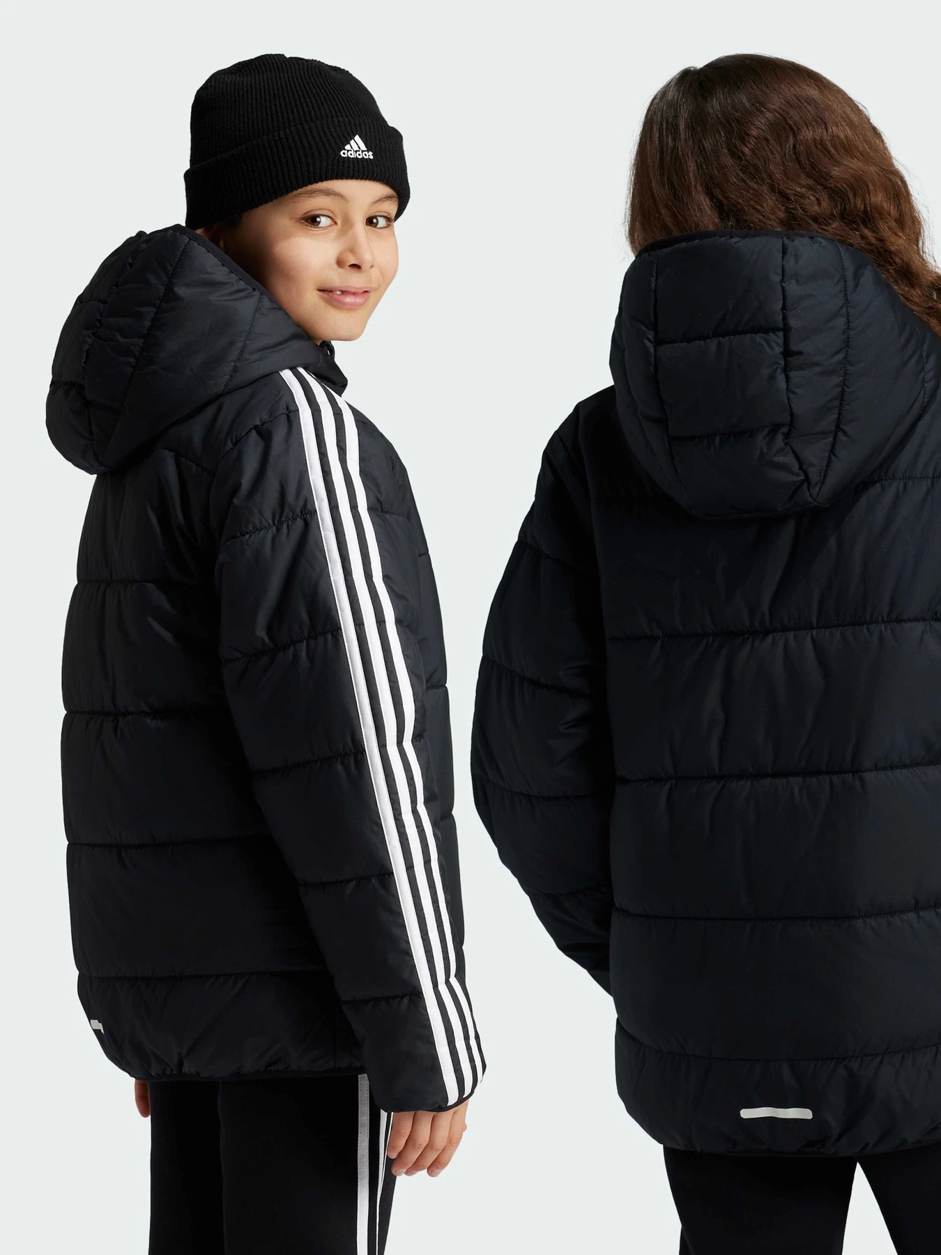 Куртки и дубленки Adidas модель IV9512 Куртки и дубленки Adidas модель IV9512 Фото