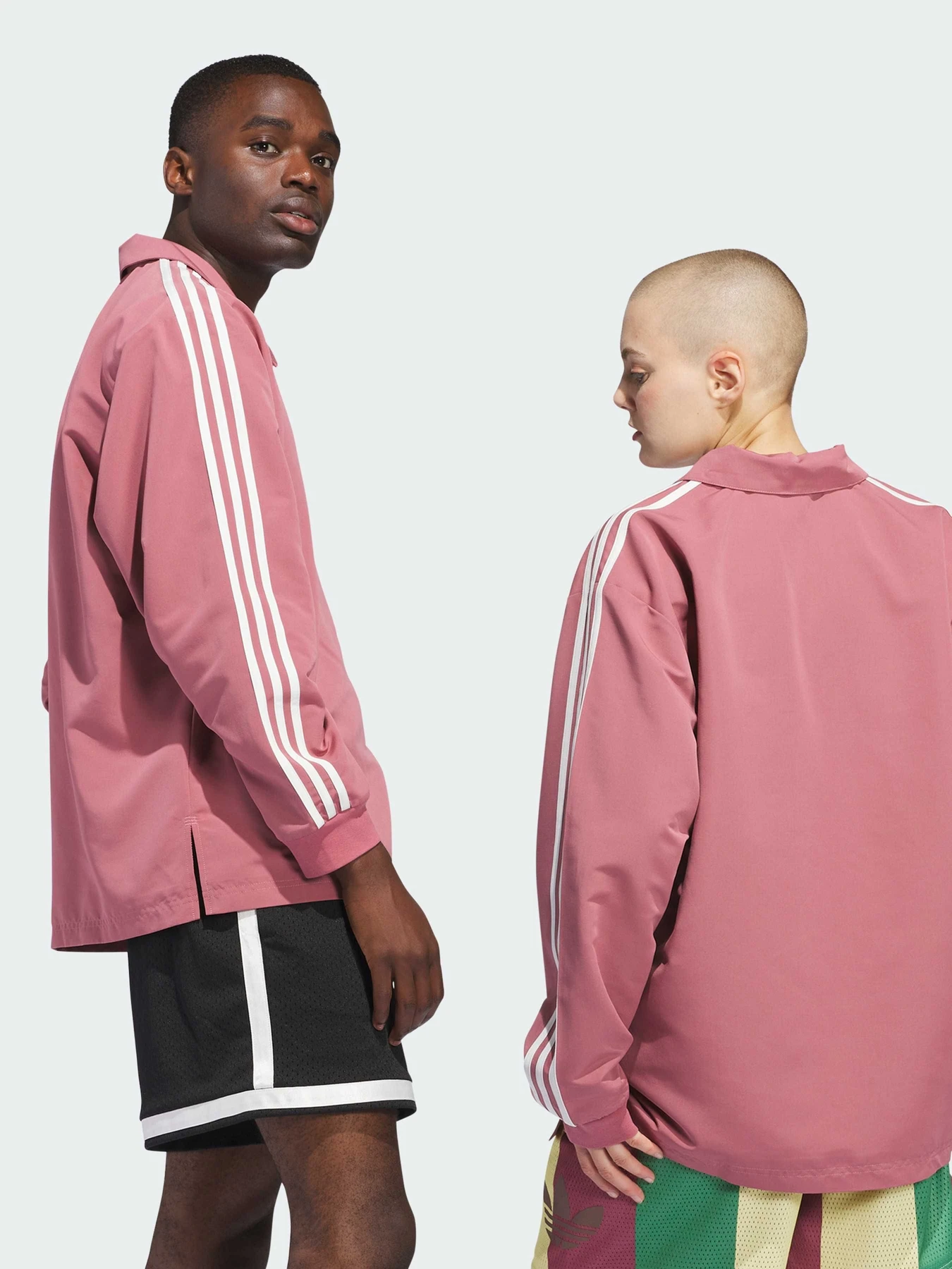 Футболки и поло Adidas модель IY7375 Футболки и поло Adidas модель IY7375 Фото