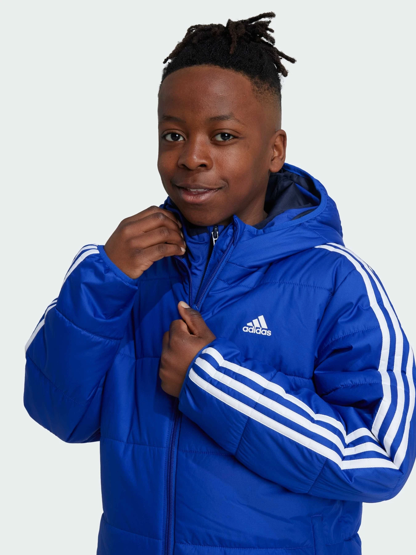 Куртки та дублянки Adidas модель IW0543 Куртки та дублянки Adidas модель IW0543 Фото