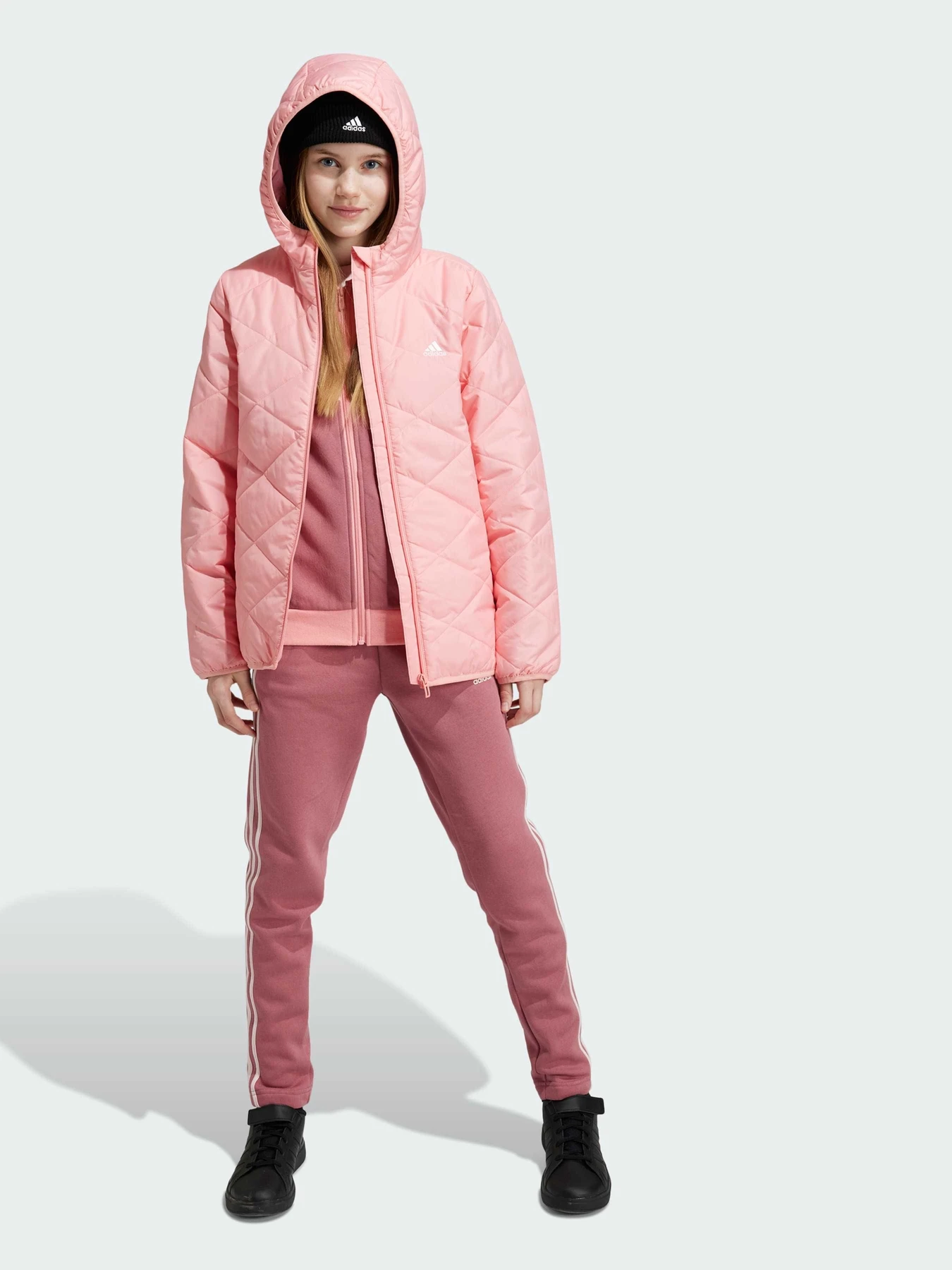 Куртки и дубленки Adidas модель JF4344 Куртки и дубленки Adidas модель JF4344 Фото