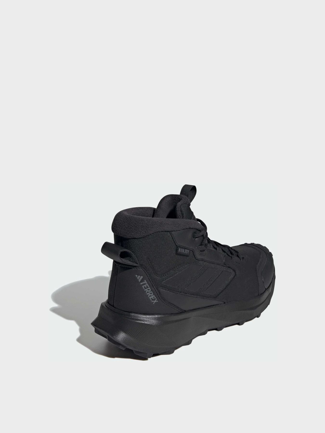 Ботинки и сапоги Adidas модель ID2859 Ботинки и сапоги Adidas модель ID2859 Фото