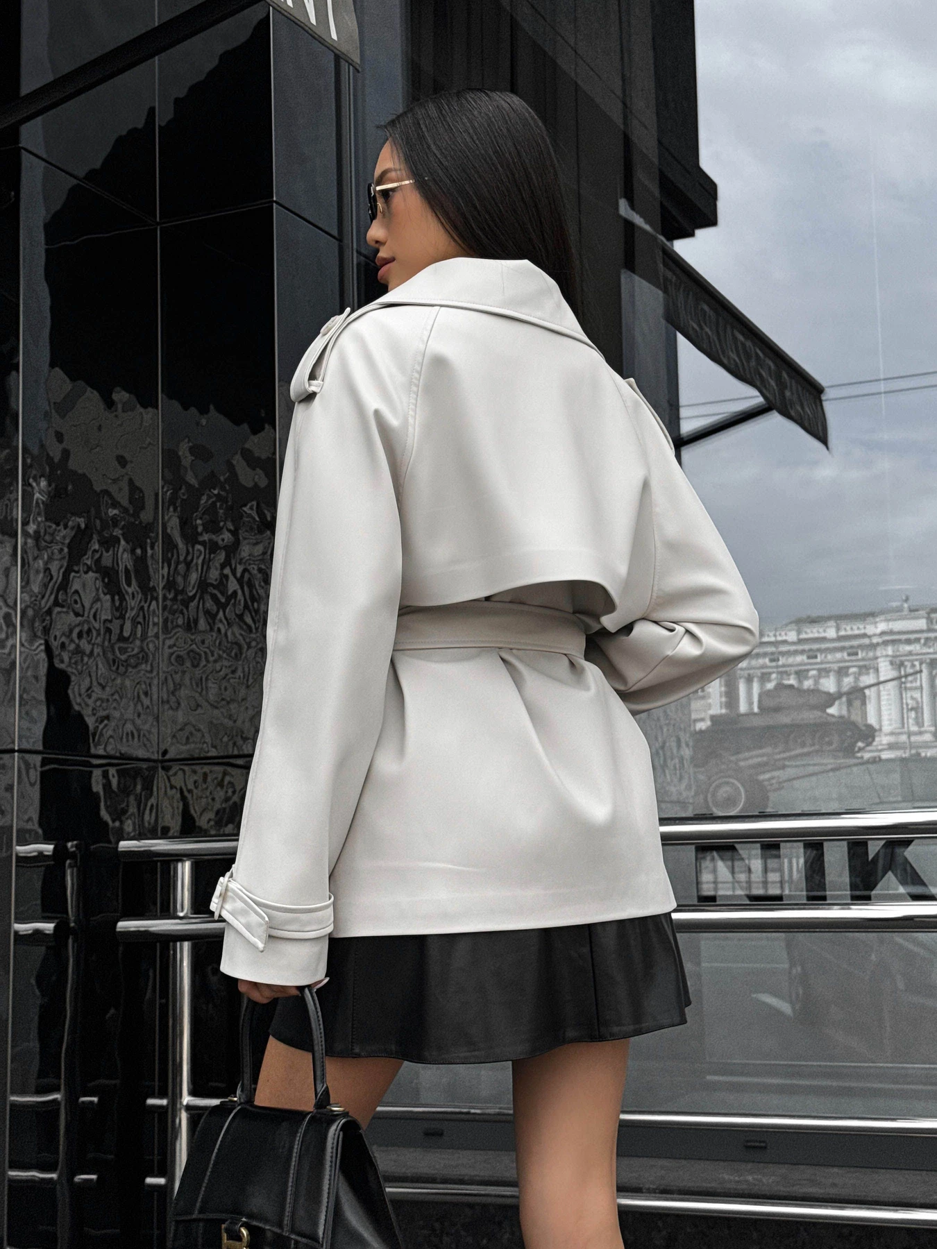 Пальто и плащи Jadone Fashion модель Tally_bilosir Фото