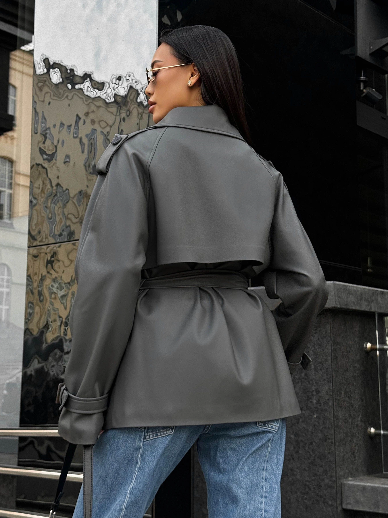 Пальто и плащи Jadone Fashion модель Tally_sir Пальто и плащи Jadone Fashion модель Tally_sir Фото