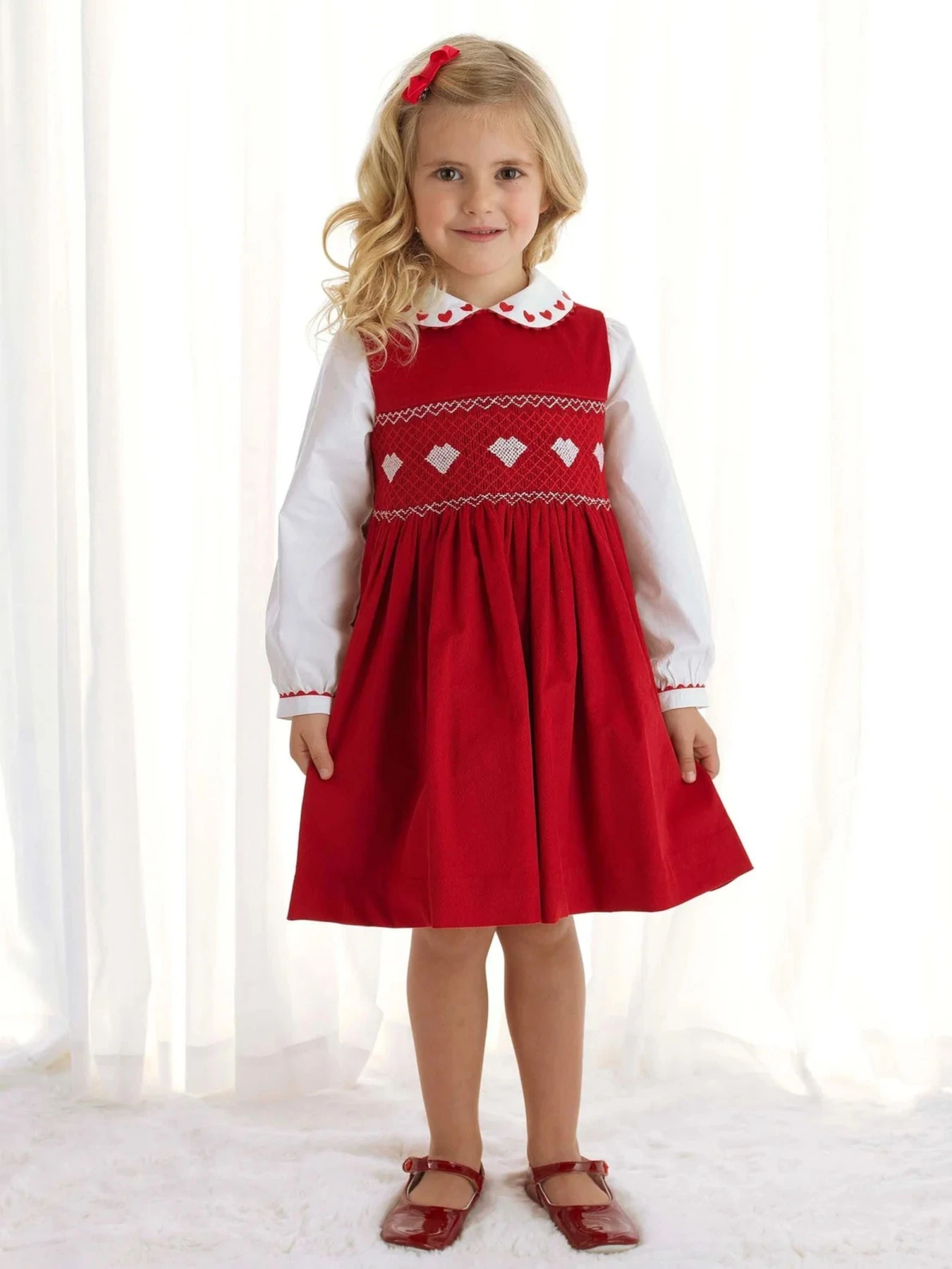 Платья Rachel Riley Heart Smocked модель PI29REAAX-RED Платья Rachel Riley Heart Smocked модель PI29REAAX-RED Фото