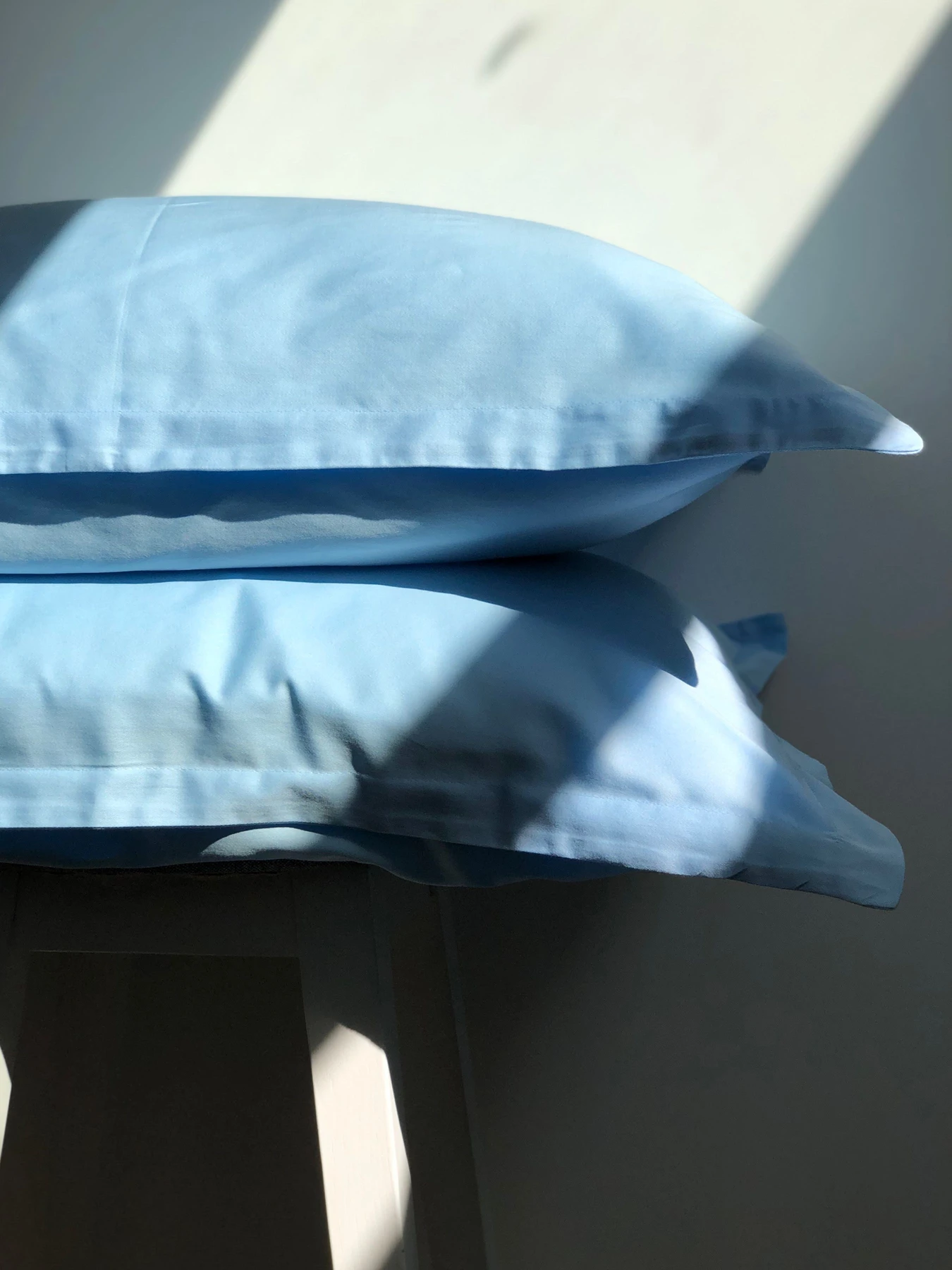 Комплект постільної білизни класичний небесно-блакитний Cozy модель 8047819 Комплект постільної білизни класичний небесно-блакитний Cozy модель 8047819 Фото