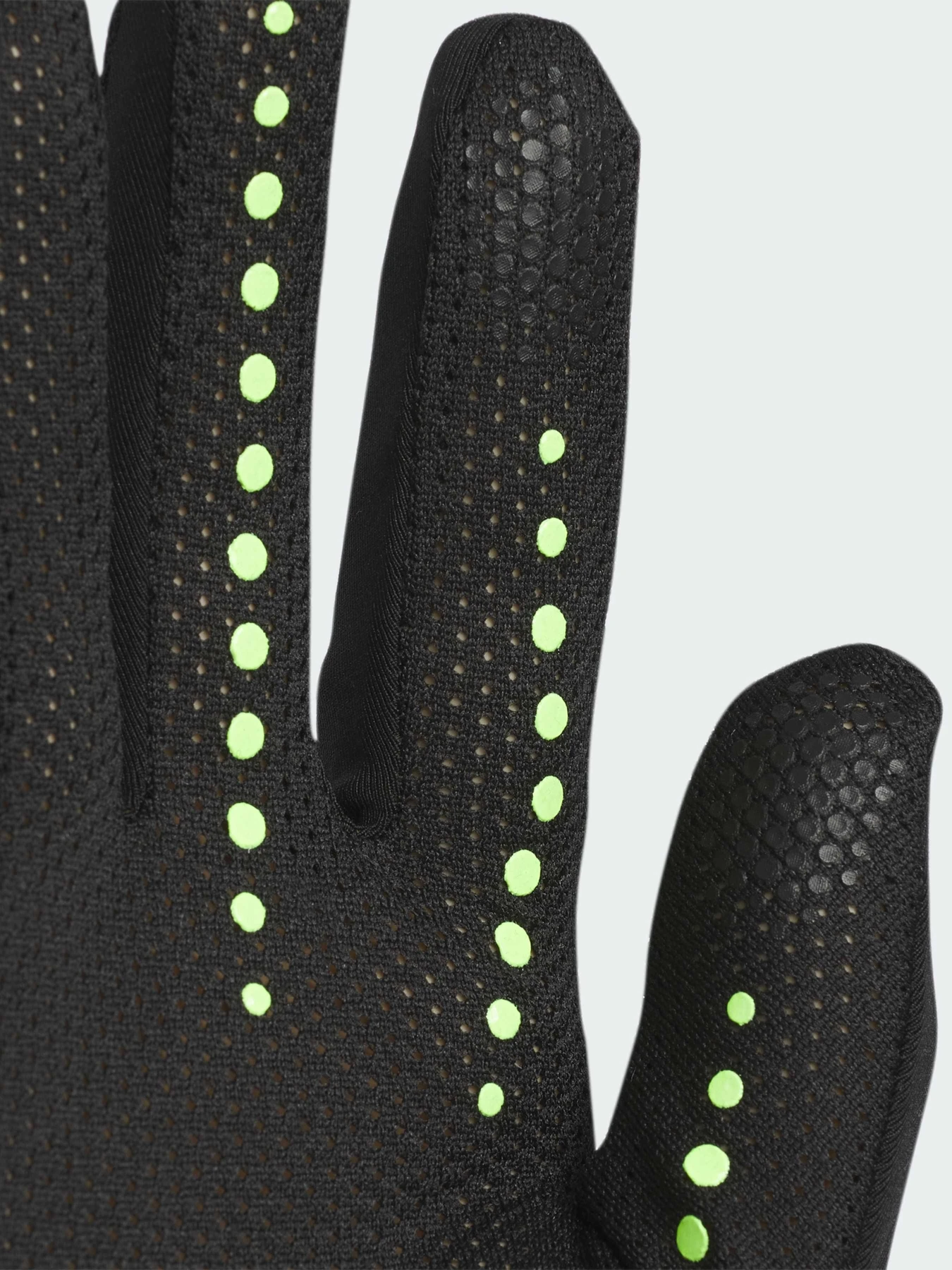 Перчатки для спорта Adidas модель IK4838 Перчатки для спорта Adidas модель IK4838 Фото