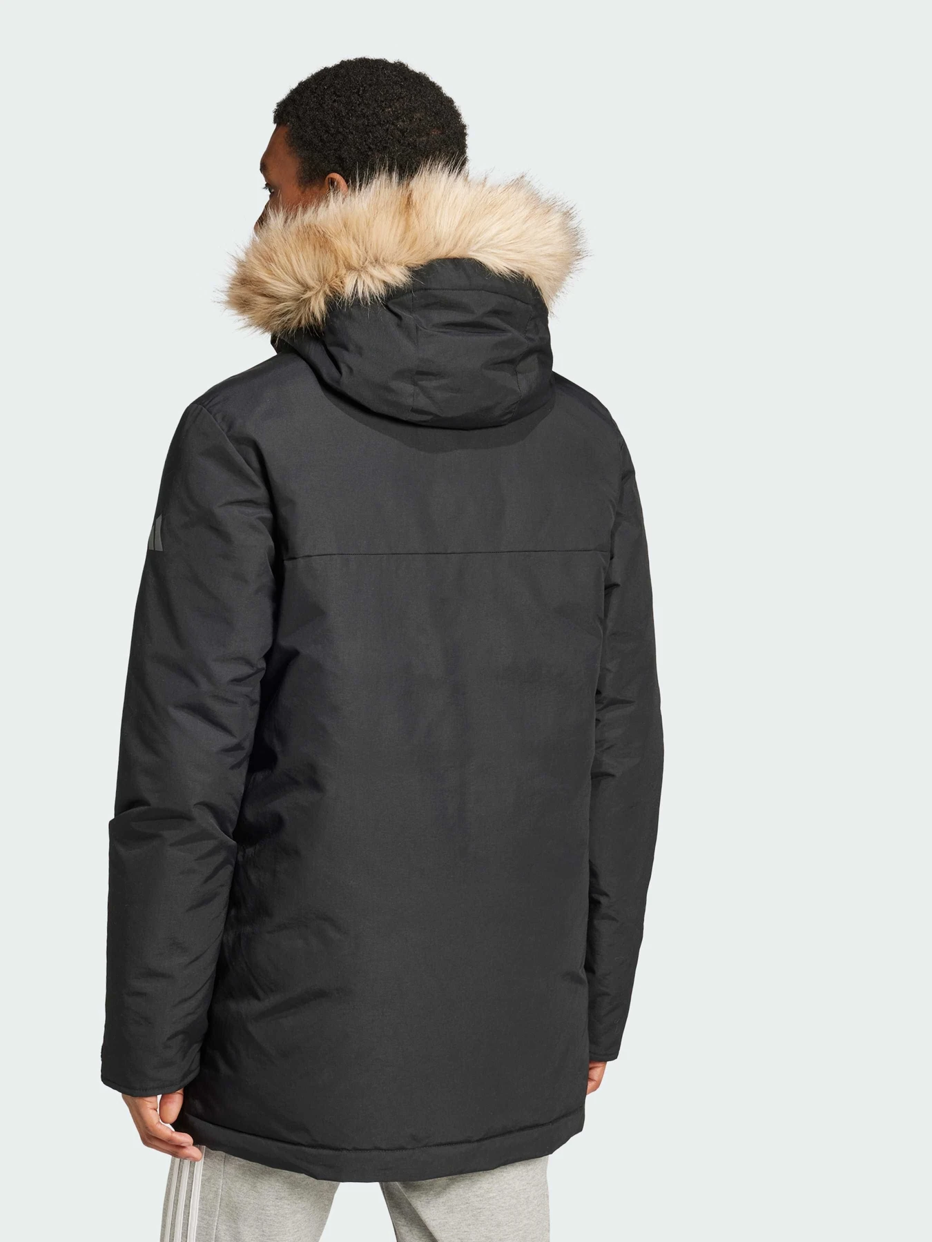 Куртки та дублянки Adidas модель IX8888 Куртки та дублянки Adidas модель IX8888 Фото