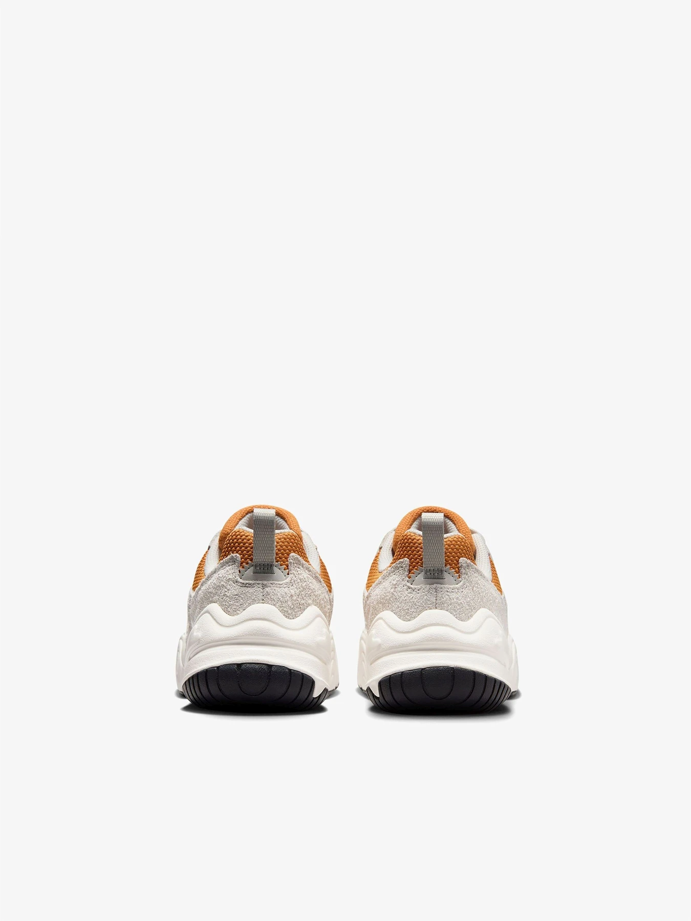 Кросівки NIKE Tech Hera модель DR9761.800 Фото