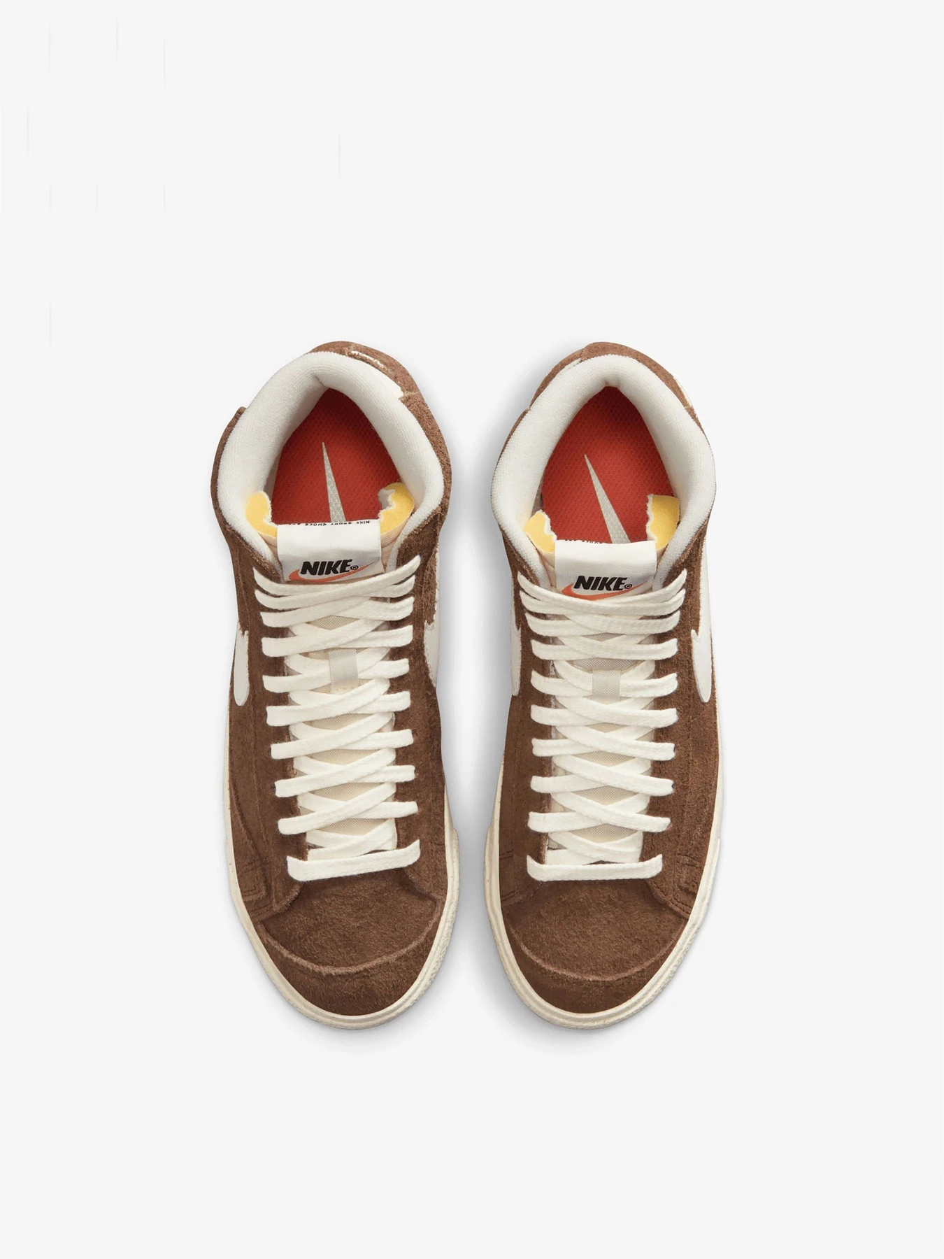Кеди NIKE Nike Blazer Mid '77 Vintage модель DV7006.200 Фото
