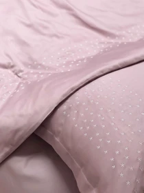 Наволочка рожева з вишитими білими зірками Cozy модель 8008377 Фото