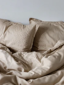 Наволочка лате з вишитими зірками Cozy модель 7910958 Фото